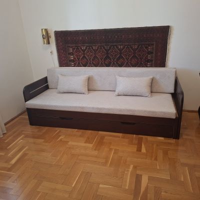 Kanapék, ágyak